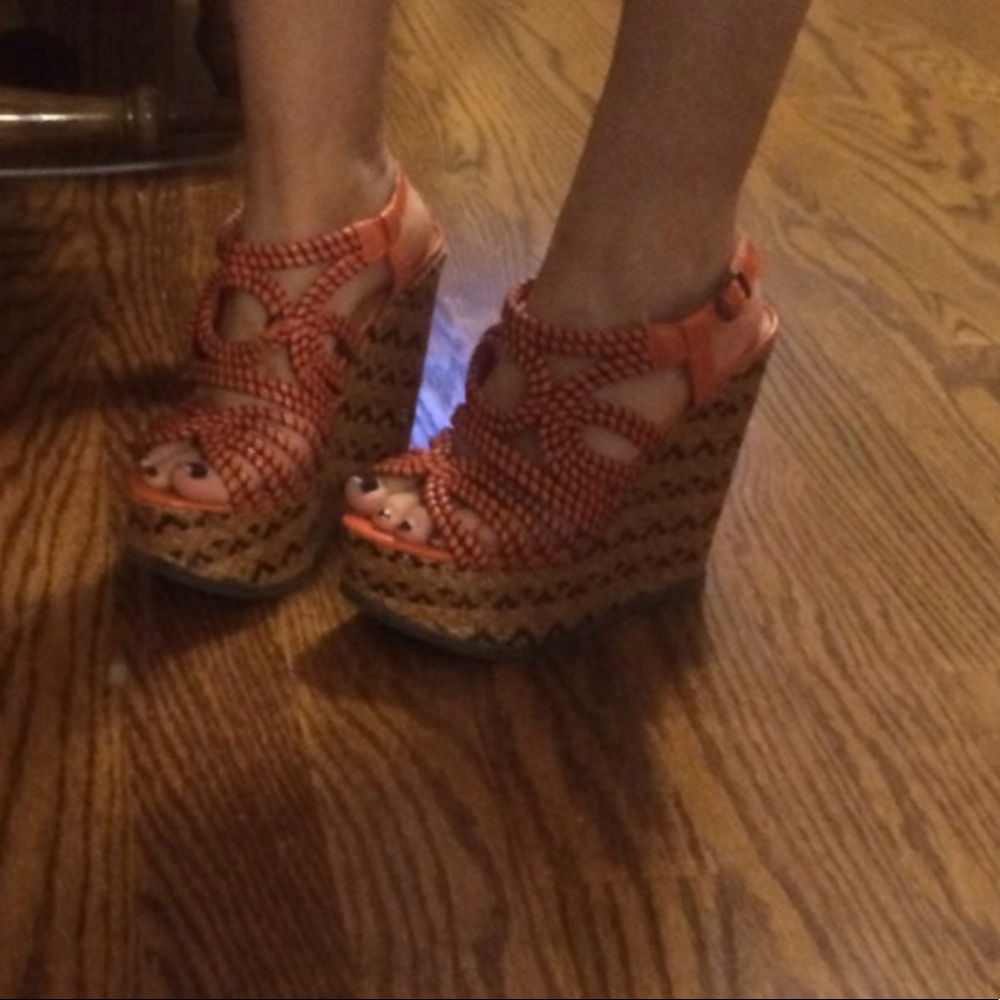 Tribal print wedges